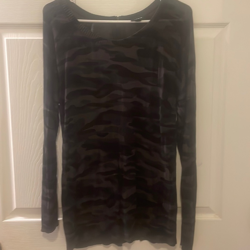 Torrid black camo light top size 2 NWOT